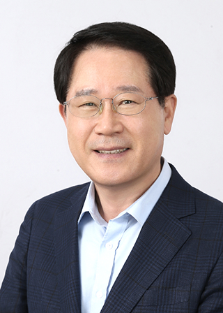민용기 이사장